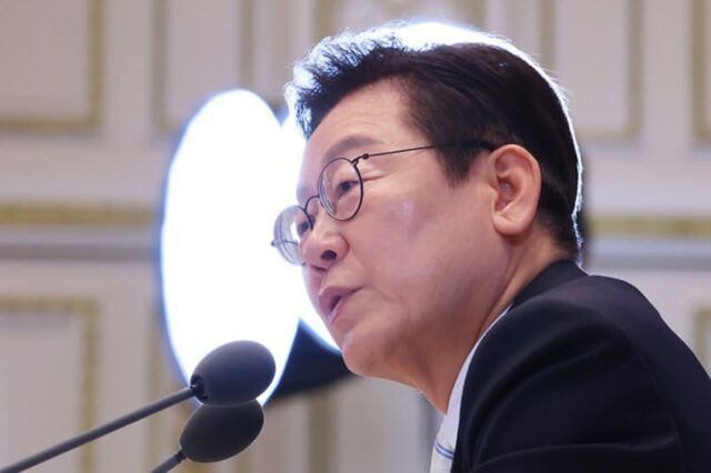 “금융위원장에게 빚 탕감 세게 하라며” 전부 밀어 준다는 ‘대통령’의 이유